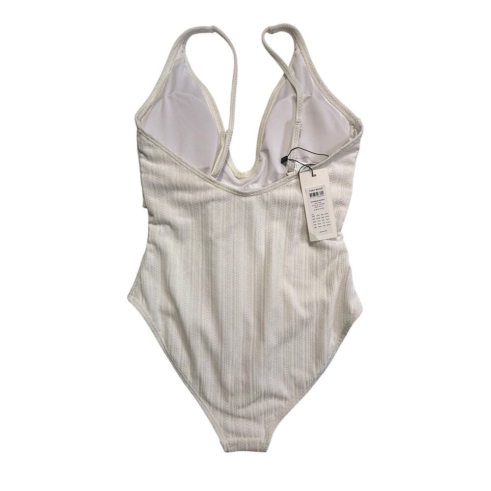 Vero Moda Freedom One Piece Swimsuit White Belted Medium NWT - Picture 2 of 12